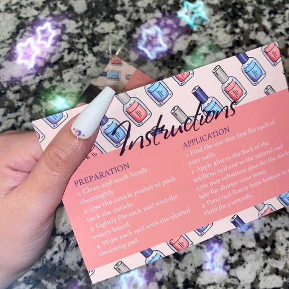 Press On Nails - Picture 3 of 3